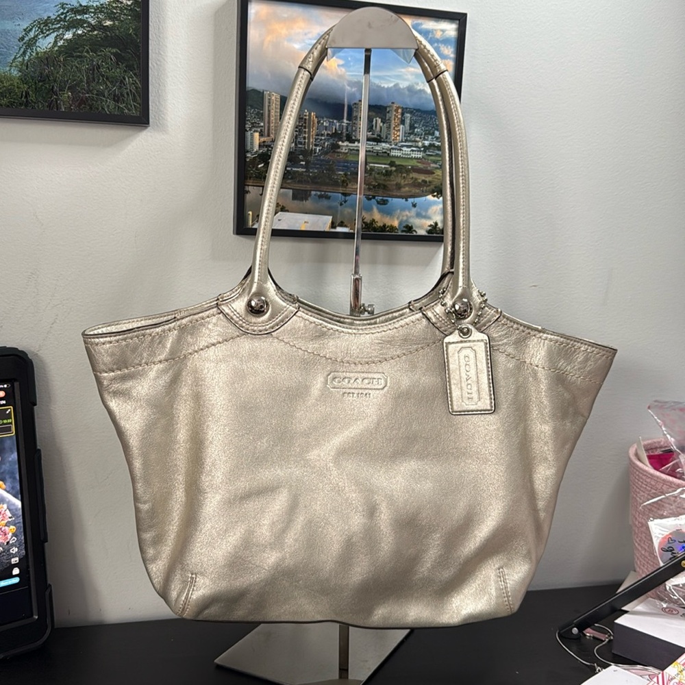 Coach Legacy Bleecker Hobo Shoulder Tote Bag Metallic Silver Leather F14384